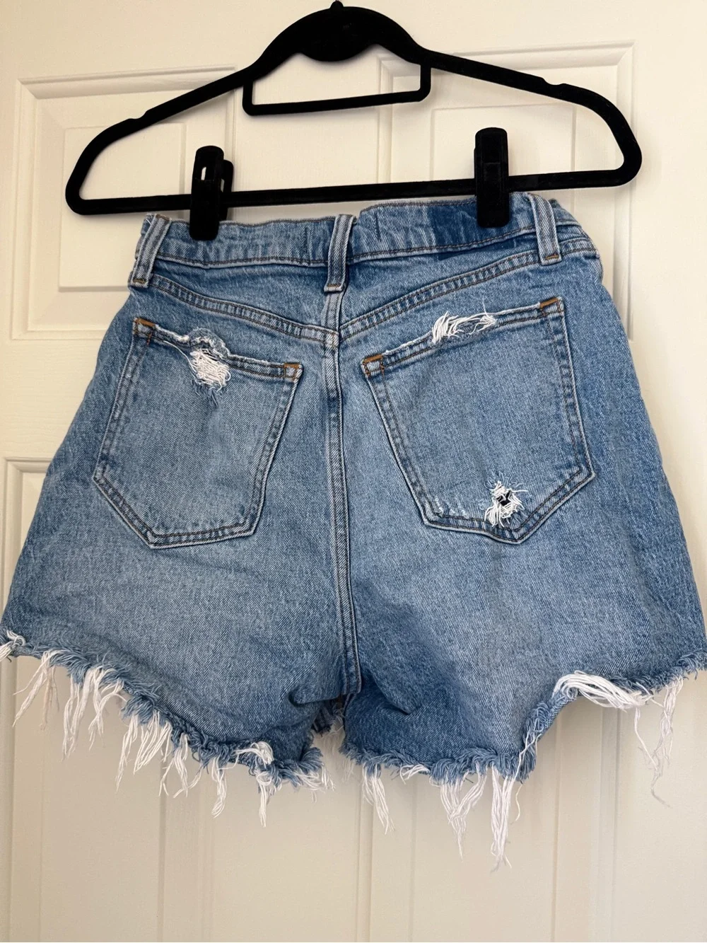 Abercrombie & Fitch Light Wash Distressed The Dad Short High-Rise Jean Shorts
